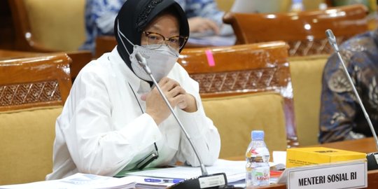 Menteri Risma Buat Aplikasi e-Performance untuk Ukur Kinerja PNS Kemensos