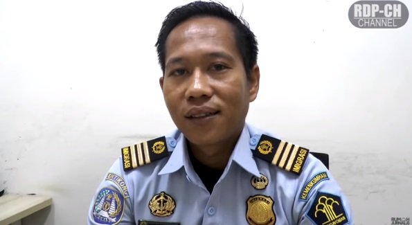 kisah pelajar sd harus lintasi dua negara buat sekolah luar biasa perjuangannya