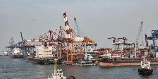 Menhub Pastikan Layanan Penumpang dan Logistik di Tanjung Priok Berjalan Baik