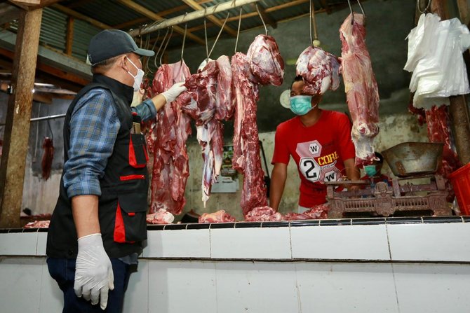 permintaan daging di banyuwangi jelang lebaran meningkat