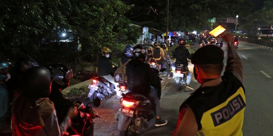 824 Kendaraan Pemudik Diputar Balik saat Melintasi Depok