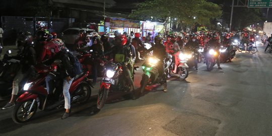 CEK FAKTA: Tidak Benar Pemudik Naik Motor Lewat Jalan Tol