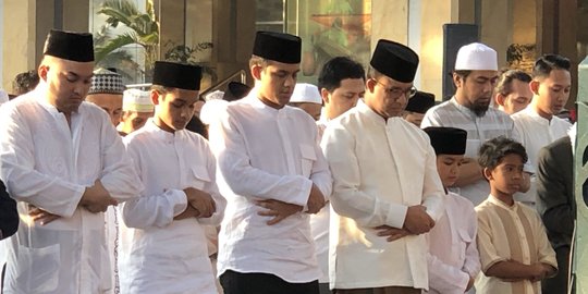 Anies Ajak Warga Jakarta Salat Idulfitri di Rumah