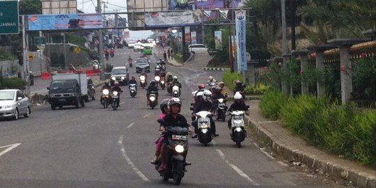 Lalu Lintas Menuju Puncak Bogor Ramai Lancar di Hari Lebaran