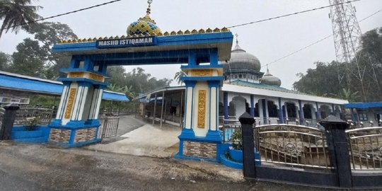 Penceramah di Agam Meninggal saat Khutbah Salat Idulfitri