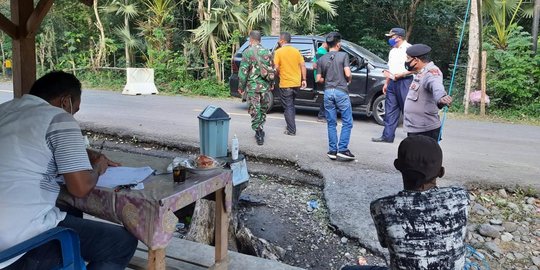 Kelabui Petugas di Perbatasan, Sopir Angkutan Ganti Plat Jadi Kendaraan Pribadi