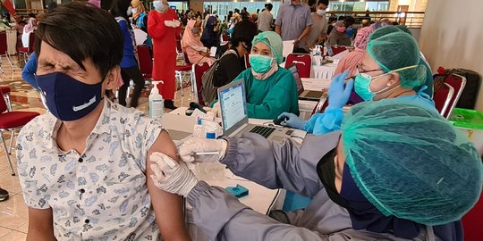 Vaksinator Libur Lebaran, Vaksinasi Covid-19 di Indramayu Dimulai Kembali 17 Mei 2021