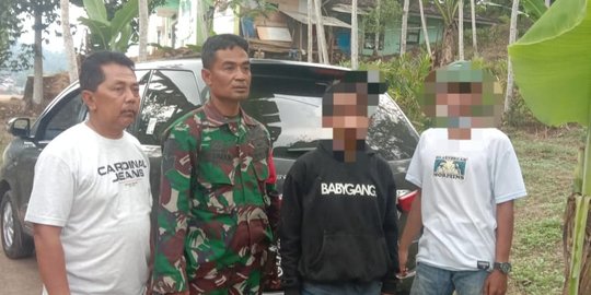 Buntut Kasus Penganiayaan, Ratusan Santri Garut Datangi Polsek Singajaya