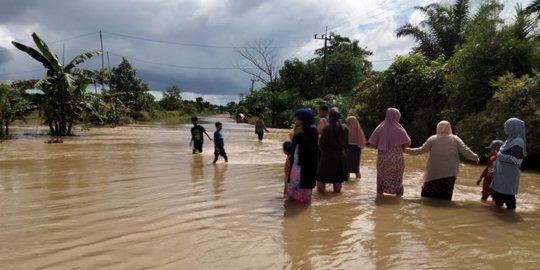 BMKG Peringatkan Potensi Hujan Badai Hingga Memicu Banjir di Kalsel