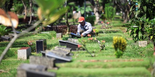 Epidemiolog Sebut Seharusnya TPU Dibuka dengan Penerapan Prokes