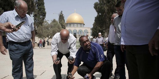 CEK FAKTA: Hoaks Fotografer Menangis Saat Foto Masjid Al Aqsa