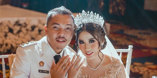 Nyonya Wakil Bupati Termuda: Suka Duka Kita Lewati Sama-sama Sampai Akhir Hayat