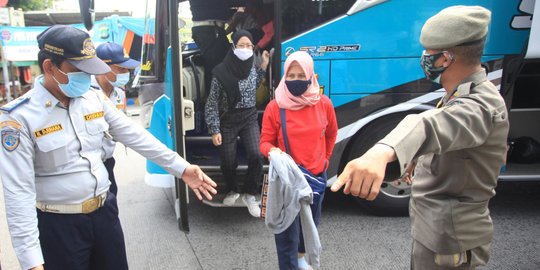 Arus Balik Pemudik di Terminal Kalideres