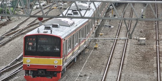 Besok, Layanan KRL Kembali Normal Hingga Pukul 10 Malam