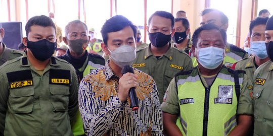 Batasi Izin Kegiatan Jelang PTM, Gibran Pasrah jika Dimarahi