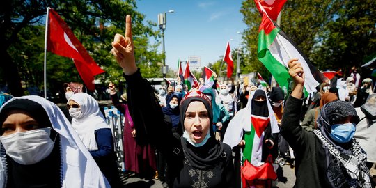 Dukung Palestina, Pekerja Pelabuhan Italia Tolak Kirim Senjata ke Israel