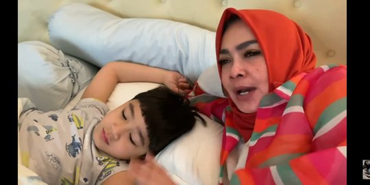 Rafathar Puasa Penuh Selama 18 Hari, Segini Uang yang Bakal Diberikan Mama Rieta