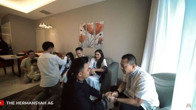 penuh kehangatan ini 4 momen lebaran keluarga anang dan ashanty di dubai
