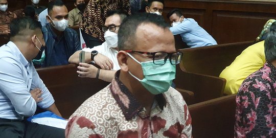 Daun si Kuning untuk Paus, Kode Permintaan Jam Rolex buat Edhy Prabowo