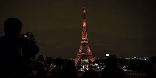 Kafe-kafe di Paris Dibuka Kembali Saat Prancis Mulai Longgarkan Pembatasan Covid-19