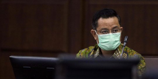 Korupsi Bansos: Sespri Eks Mensos Juliari Jadikan OB Kurir Setor Uang Rp1,3 M