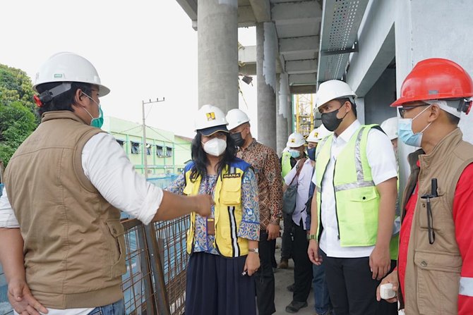 bobby nasution dan kementrian pupr tinjau pembangunan pasar berkonsep green building