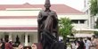 Megawati Resmikan Patung Bung Karno di Kantor Lemhannas