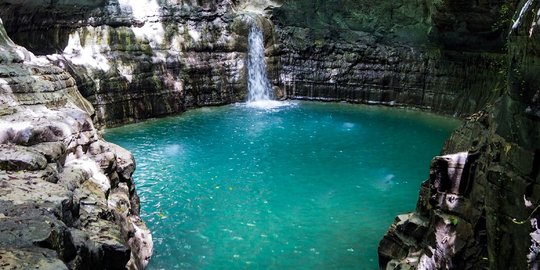 Sensasi Kesegaran Private Pool Air Terjun Wai Marang Pulau Sumba