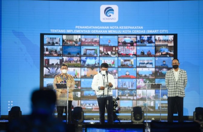 presiden luncurkan program literasi digital nasional bersama ratusan ribu peserta daring