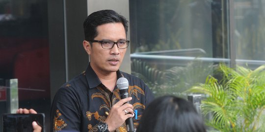 Setelah Novel Baswedan, Ponsel Eks Jubir KPK Febri Diansyah Diduga Diretas