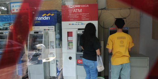 masyarakat keberatan pengenaan tarif cek saldo atm link rp2.500 & tarik tunai rp5.000