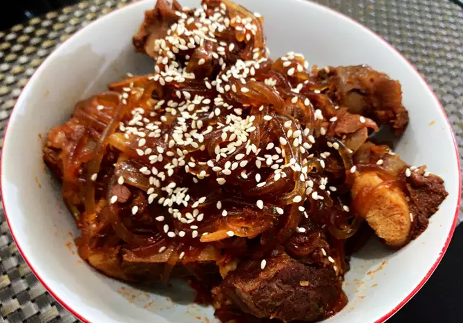 8 Resep Makanan Pedas ala Korea, Lezat dan Menggugah ...