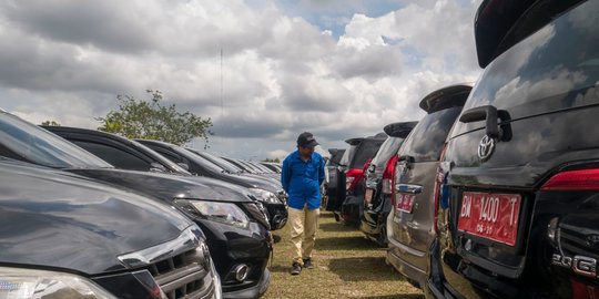 Vaksinasi Covid-19, Mobil Dinas Pemprov Riau Dikerahkan untuk Jemput Lansia