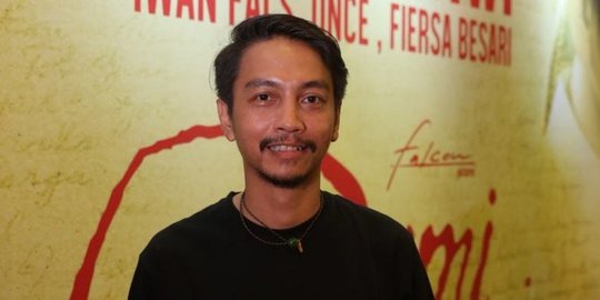 45 Kata-Kata Fiersa Besari tentang Cinta, Penuh Makna Mendalam