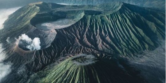 Wisata Gunung Bromo dan Semeru Kembali Buka, Pengunjung Wajib Penuhi Syarat Ini