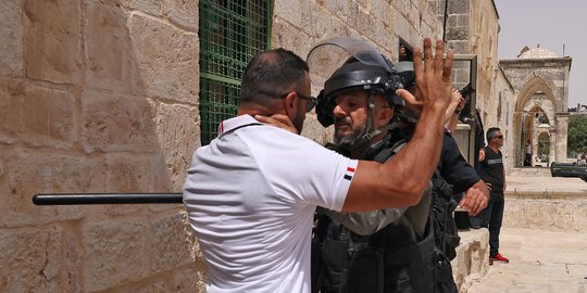 Polisi Israel Luncurkan Operasi Penangkapan Massal Orang Palestina