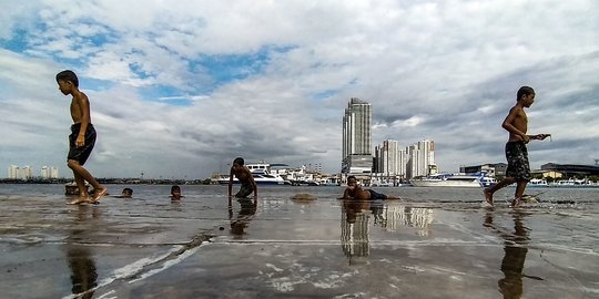 BMKG Minta Masyarakat Maluku Waspadai Banjir Rob