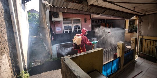 Sterilisasi Zona Merah Cilangkap Usai Ratusan Warga Positif Covid-19