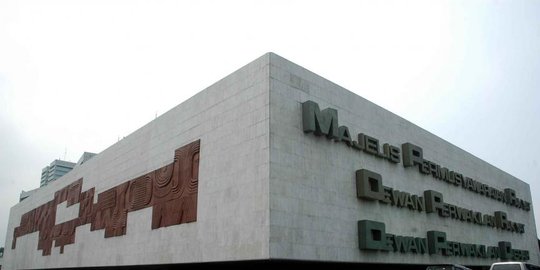 pemerintah diminta realistis patok target pertumbuhan ekonomi 2022