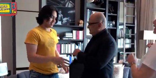 Ini Hadiah Mewah dari Irwan Mussry Buat El Rumi yang Baru Lulus Kuliah, Mewah Banget