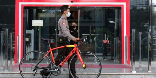 Saksi Ungkap Edhy Prabowo Pindahkan 17 Unit Sepeda dari Rumah Dinas