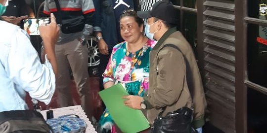 Betty, Buronan Kasus Pemalsuan dan TPPU Ditangkap Kejagung di Sumedang