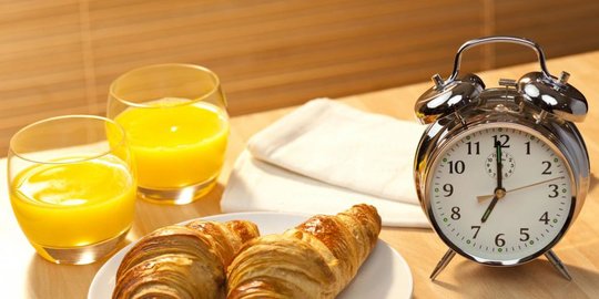 keluarga dan tergesa gesa bangun