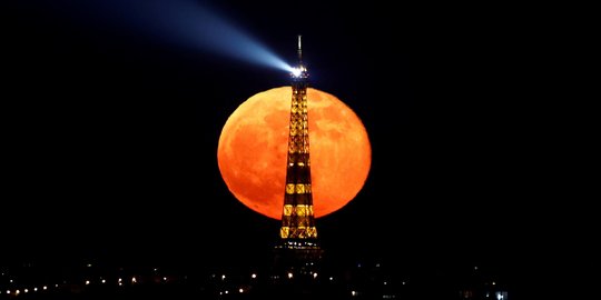 Penampakan Supermoon di Sejumlah Negara