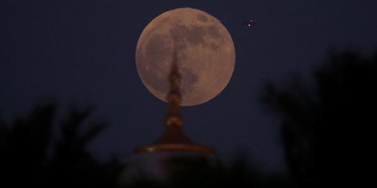 Gerhana Bulan Total Terjadi 2,5 Tahun Sekali