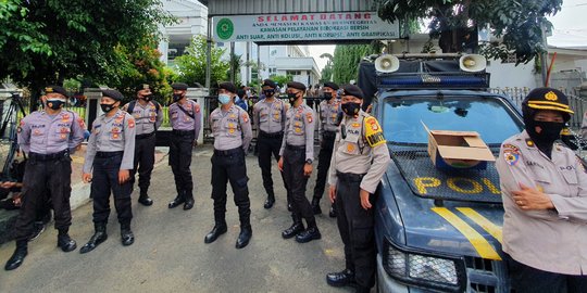 Jelang Sidang Vonis, Polisi Amankan 21 Orang Diduga Simpatisan Rizieq di PN Jaktim