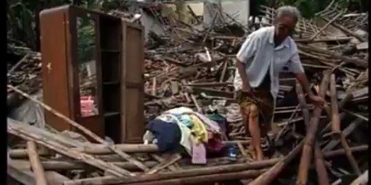 15 Tahun Gempa Jogja, Ini Video Amatir Rekam Detik-Detik Kepanikan Warga