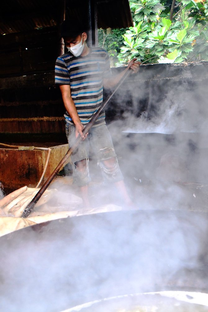 bau anyir pembuatan kerupuk kulit sapi