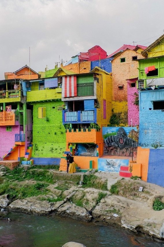 kampung warna warni jodipan dulu kumuh sekarang menawan