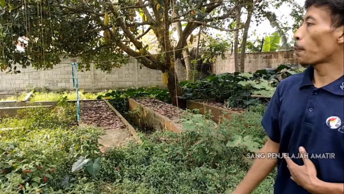 rumah mewah luas banget di bandung 20 tahun terbengkalai